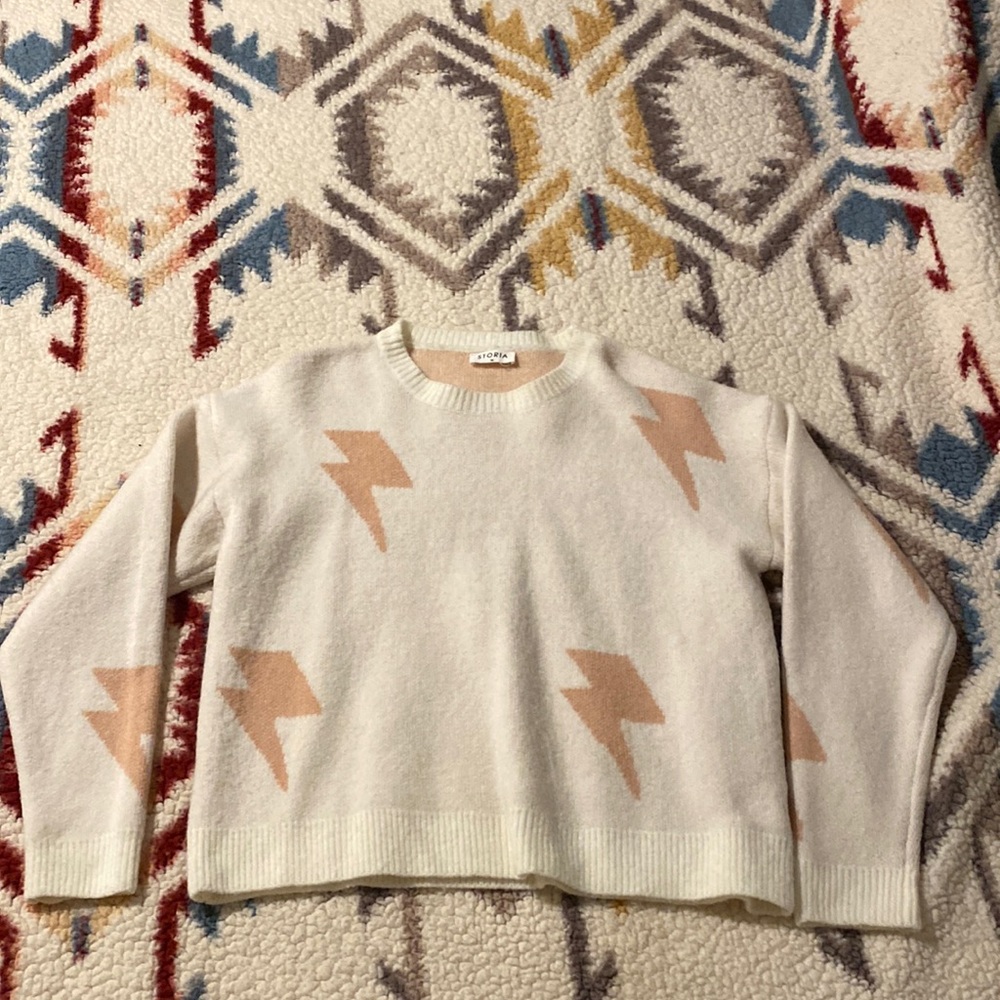 Storia Lightning Bolt Sweater
